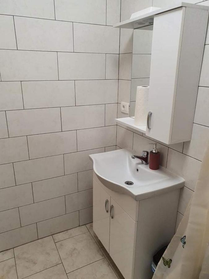 Apartment Aldi 1 *